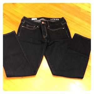 Woman’s Always Skinny Gap Jeans Size 27s Like New
